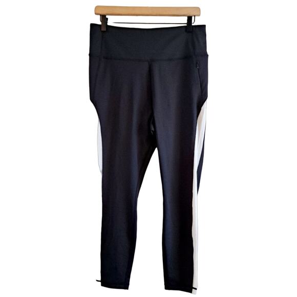 Fila Cropped Leggings with Side Mesh Panel - Picture 1 of 8